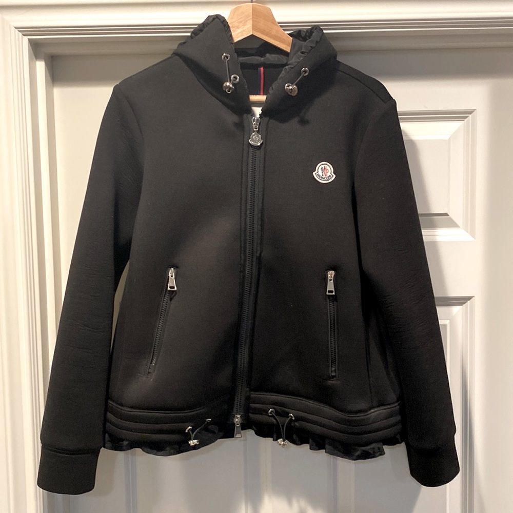 Women’s Jacket with Fringed bottom and hood S
